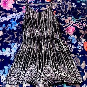 Romper with pockets!